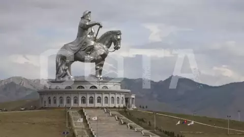 Золотое сердце Байкала и загадочная Монголия - фото 1