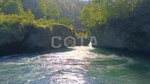 Камчатка. Река Авача. Прогулка на водометной лодке к " Чертову мосту" - фото 1