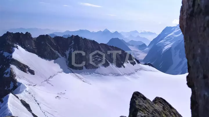 Восхождение на вершину Белуха Восточная через гребень Делоне - фото 3